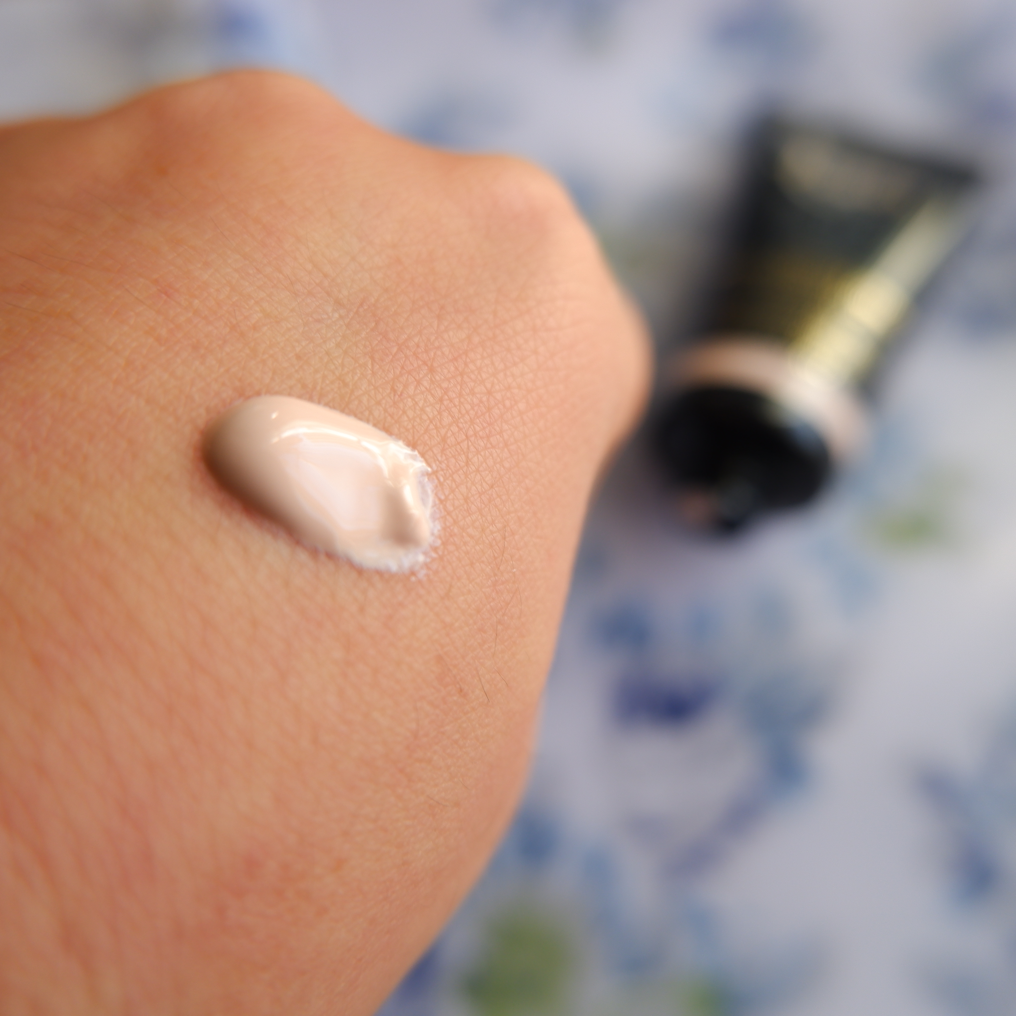 インテンシブ セラム ラディアンス プライマー ロージー/BOBBI BROWN/化粧下地を使ったクチコミ（2枚目）