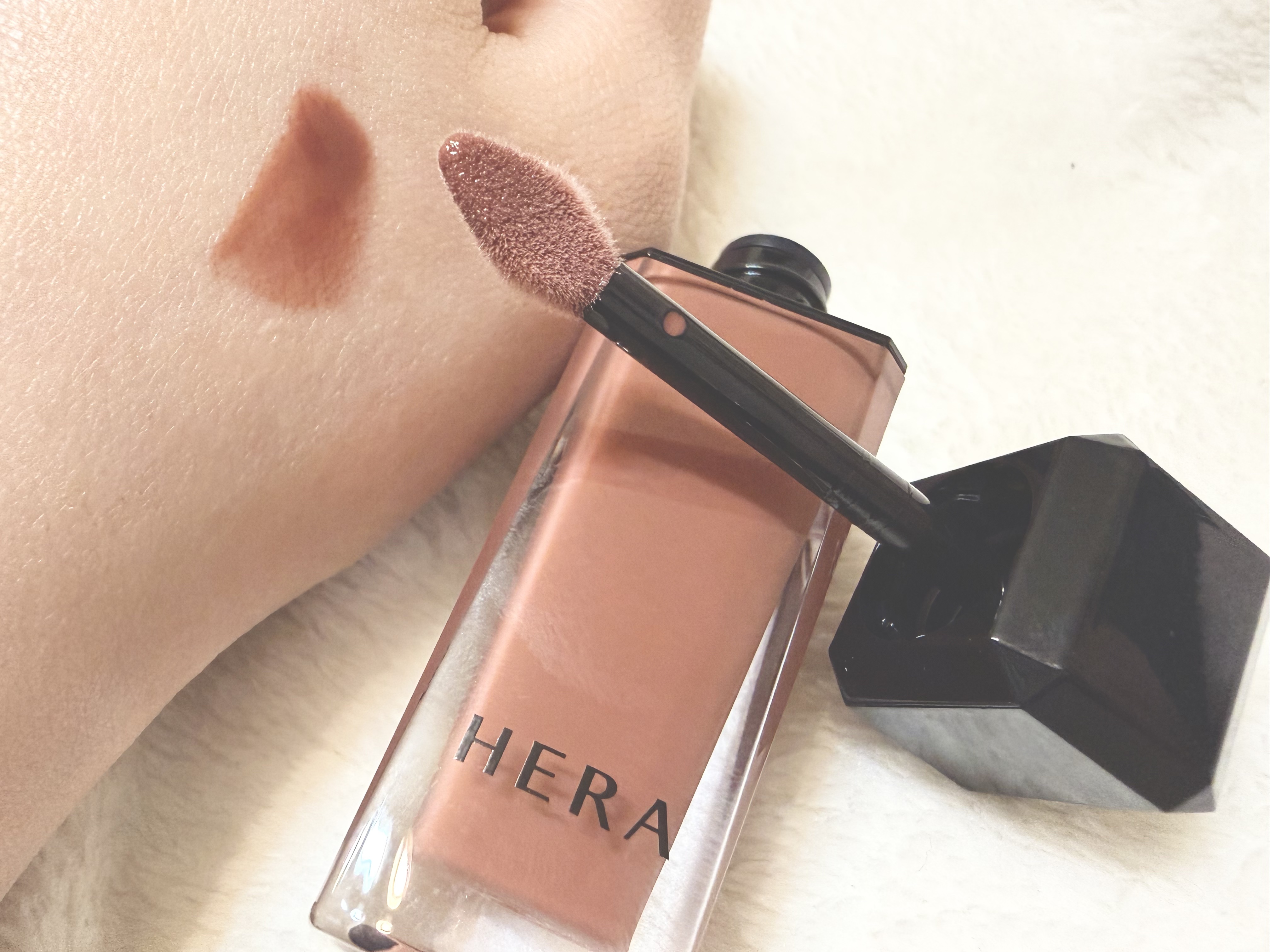 センシュアルヌードグロス/HERA/リップグロスを使ったクチコミ（2枚目）