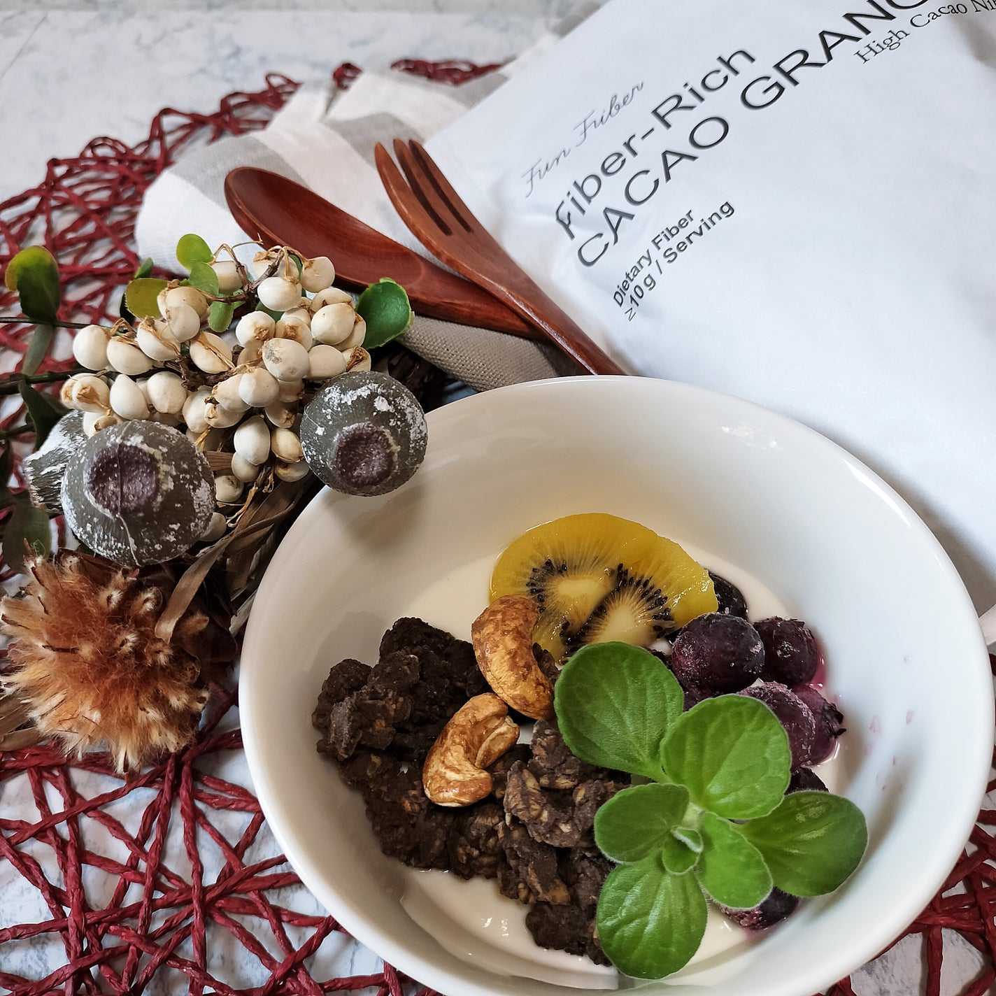 いちごみるく on LIPS 「食物繊維がふつうじゃない、ファイバーリッチカカオグラノーラオー..」(1枚目)