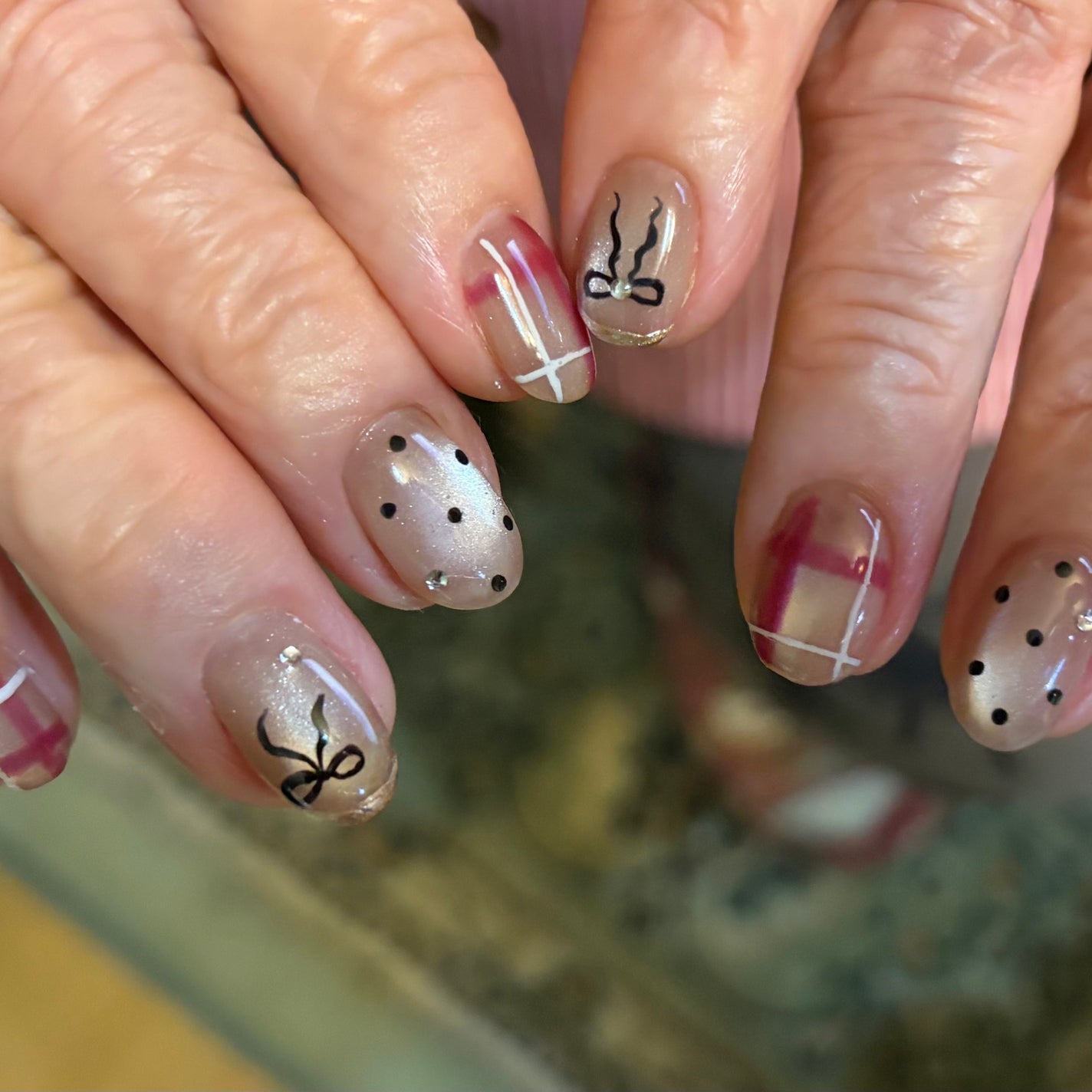 𐔌՞ . .՞ 𐦯 on LIPS 「マグうるうる♡♡いいね、保存嬉しいです🎶#ネイル#ジェルネイル..」(1枚目)