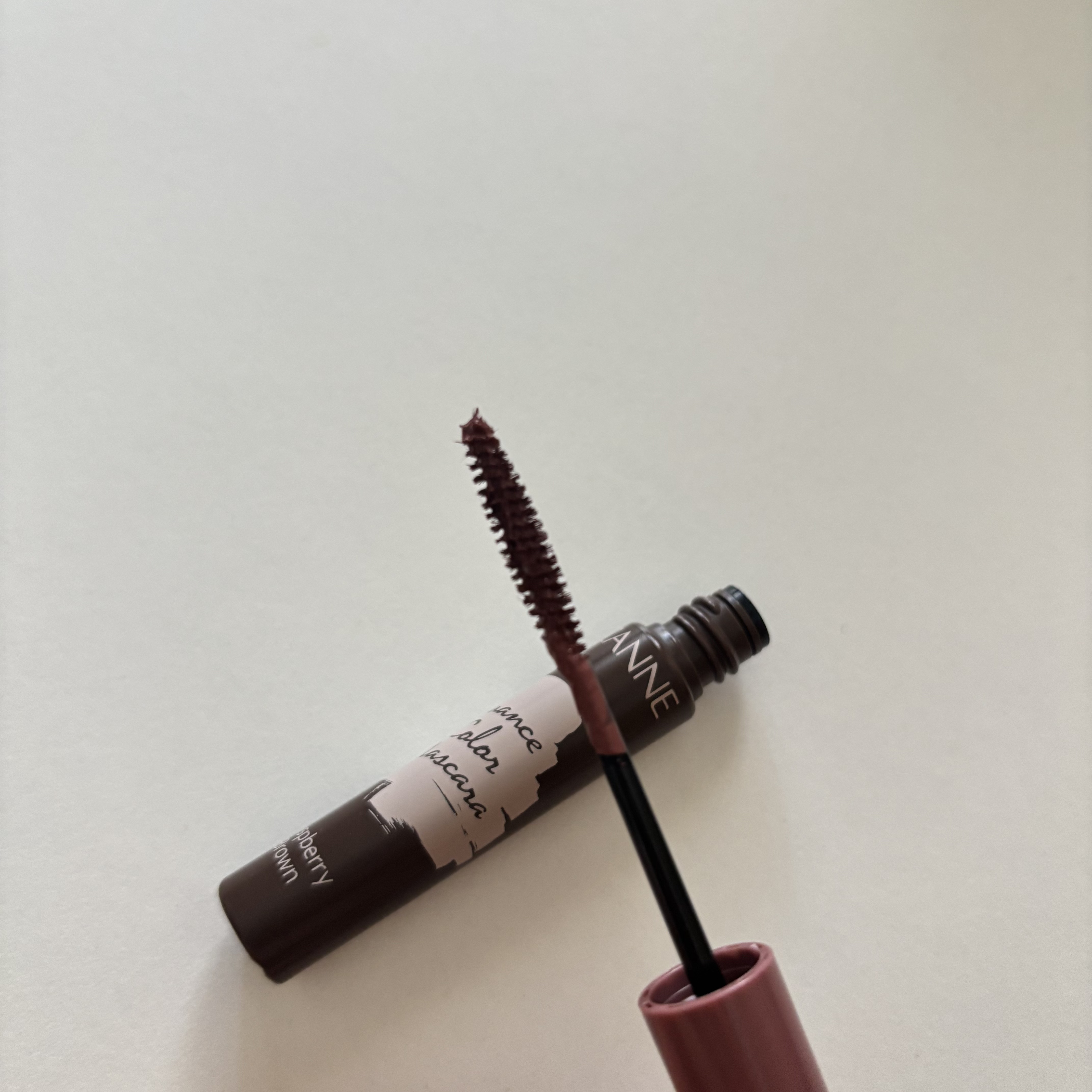 ニュアンスカラーマスカラ/CEZANNE/マスカラを使ったクチコミ（2枚目）