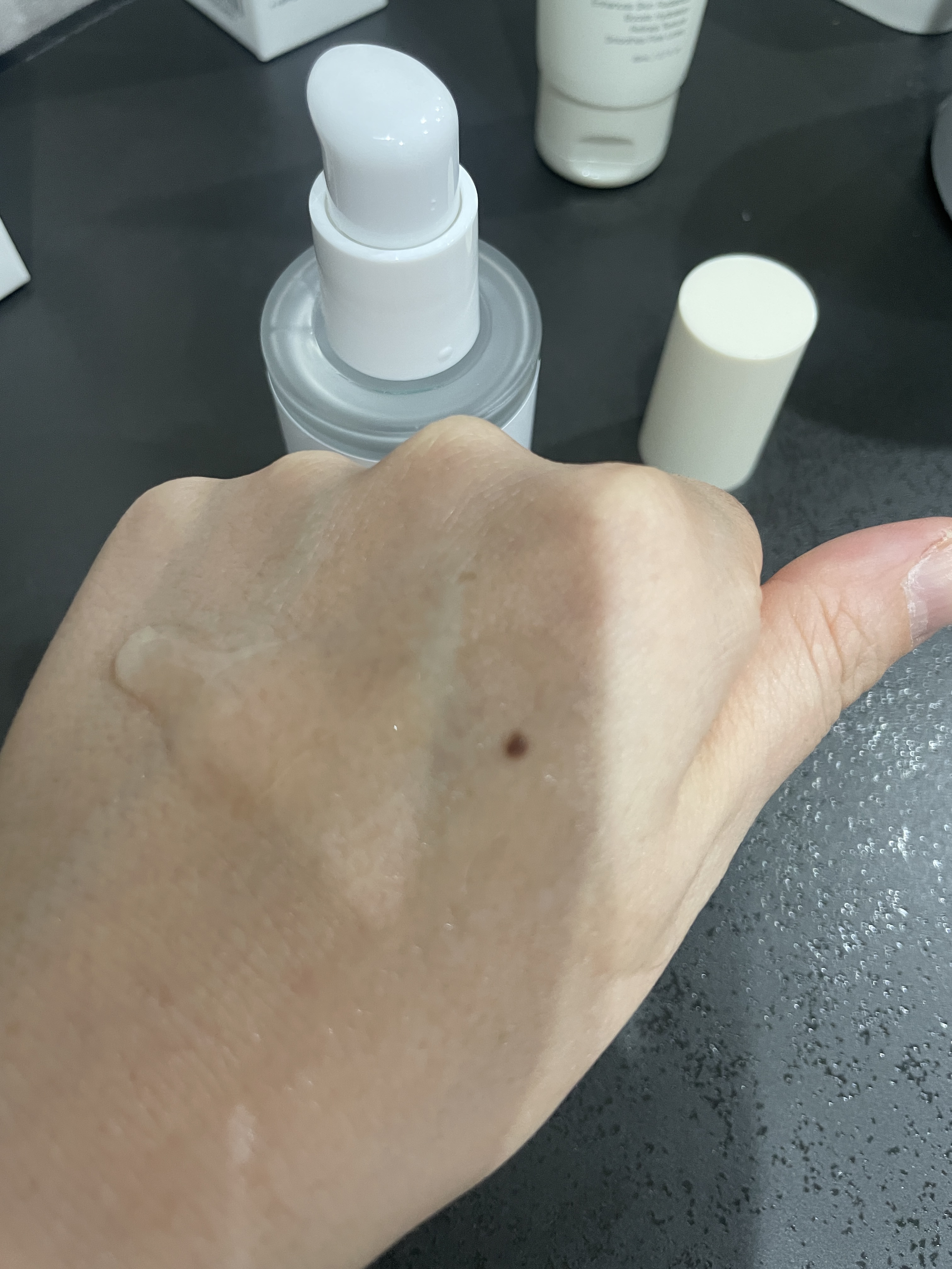 Niacinimide Arbutin Glow Boosting Serum/FABYOU/美容液を使ったクチコミ（3枚目）