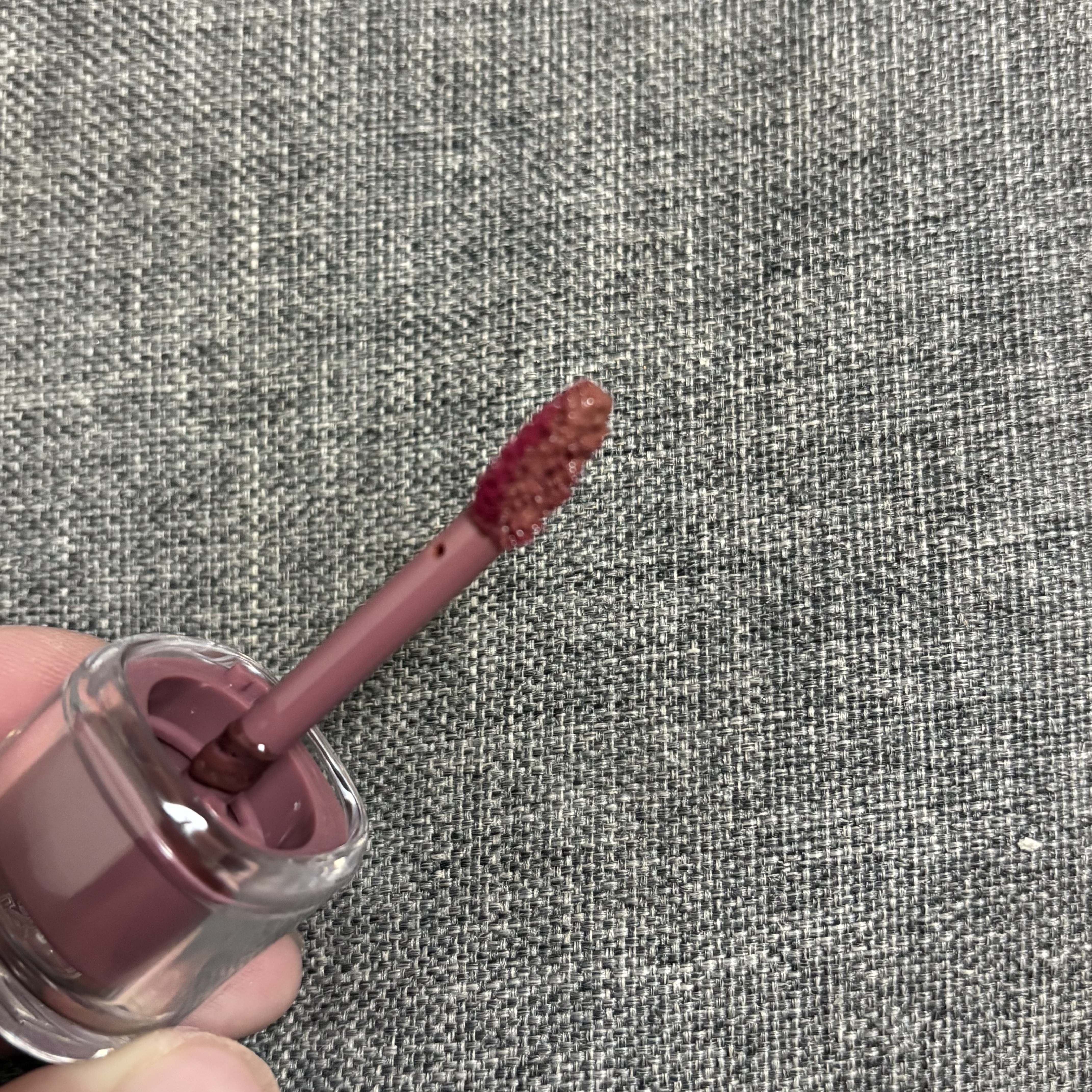 Dewy Syrup Tint/EITHER＆/口紅を使ったクチコミ（2枚目）