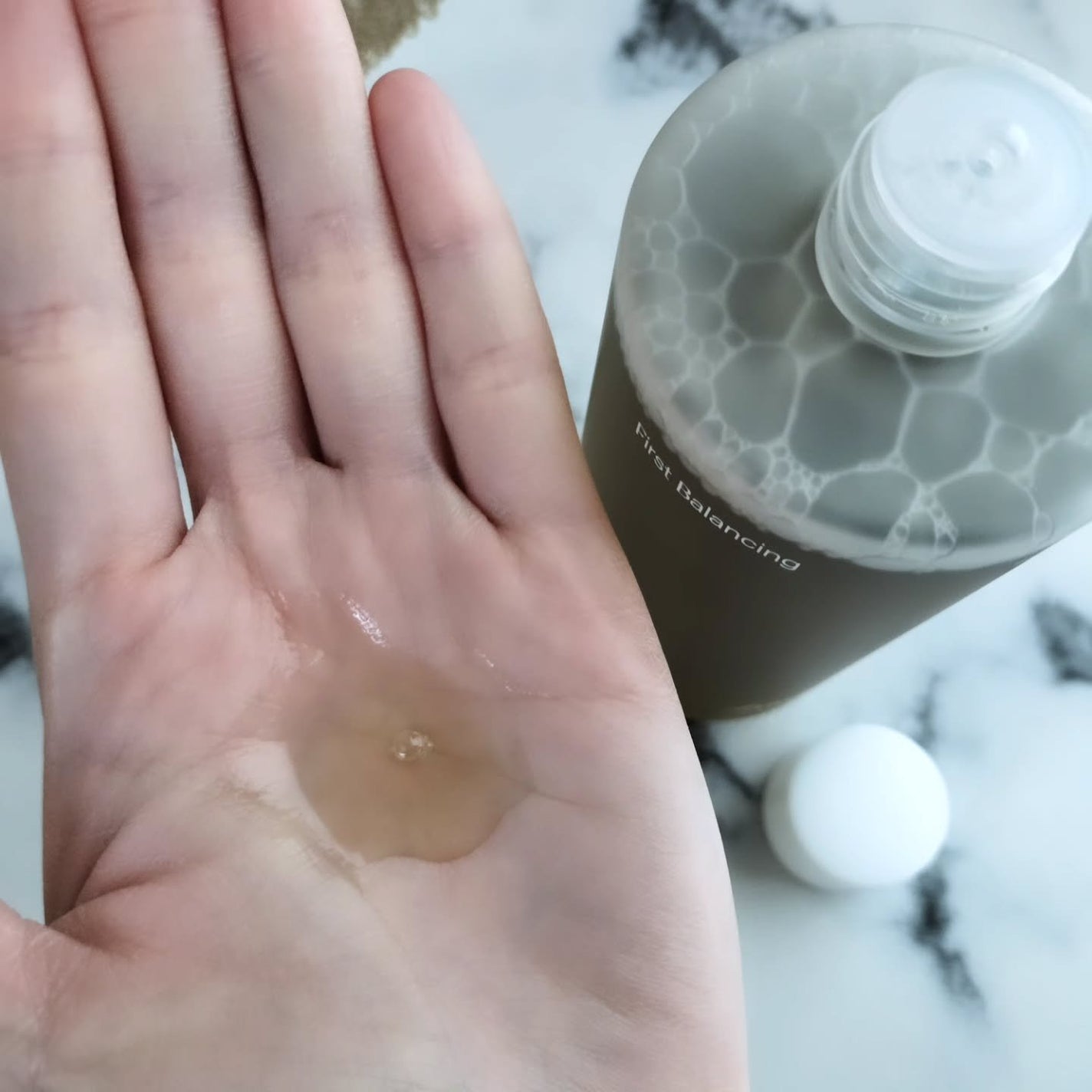 モイスチャーコンフォーティングクリーム/Lowlize/フェイスクリームを使ったクチコミ(3枚目)