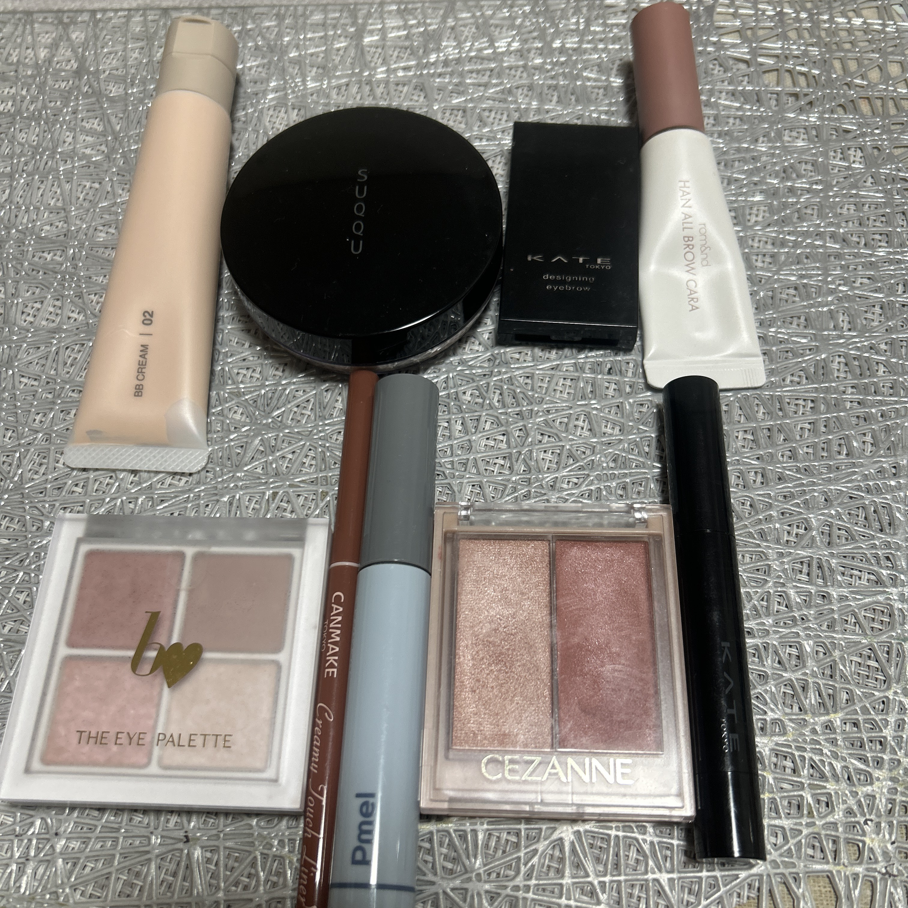 ケイト デザイニングアイブロウ3D/KATE/パウダーアイブロウを使ったクチコミ（1枚目）