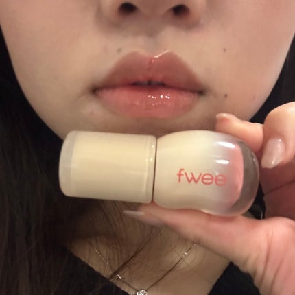 フィー 3Dボリューミンググロス/fwee/リップグロスを使ったクチコミ(5枚目)