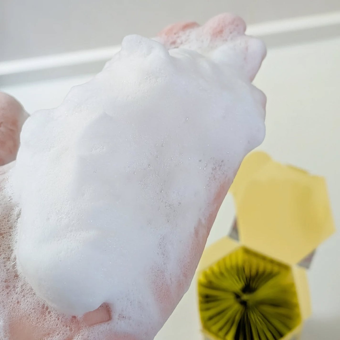 葉山はなび on LIPS 「プレキャンでもらったスペシャルパウダーソープVCを使ってみたよ..」(3枚目)
