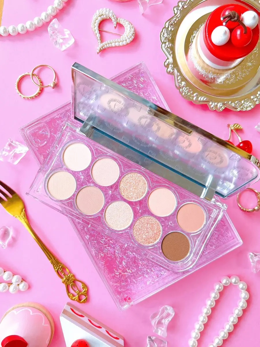 【PR】LUMMIR様から提供頂きました🫶

LUMMIRのアイパレは光のニュアンスがふわっとにじむような仕上がりがとてもきれいで素敵！

06 サンライズピーチは明るくてあたたかい色がそろっていて、普段使いしやすいパレット。イエベ春さん