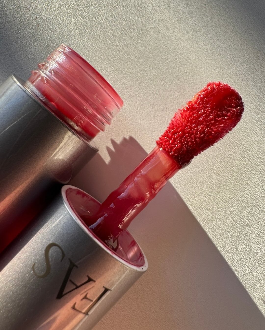 ル ルージュ デュオ ウルトラ トゥニュ/CHANEL/口紅を使ったクチコミ(2枚目)