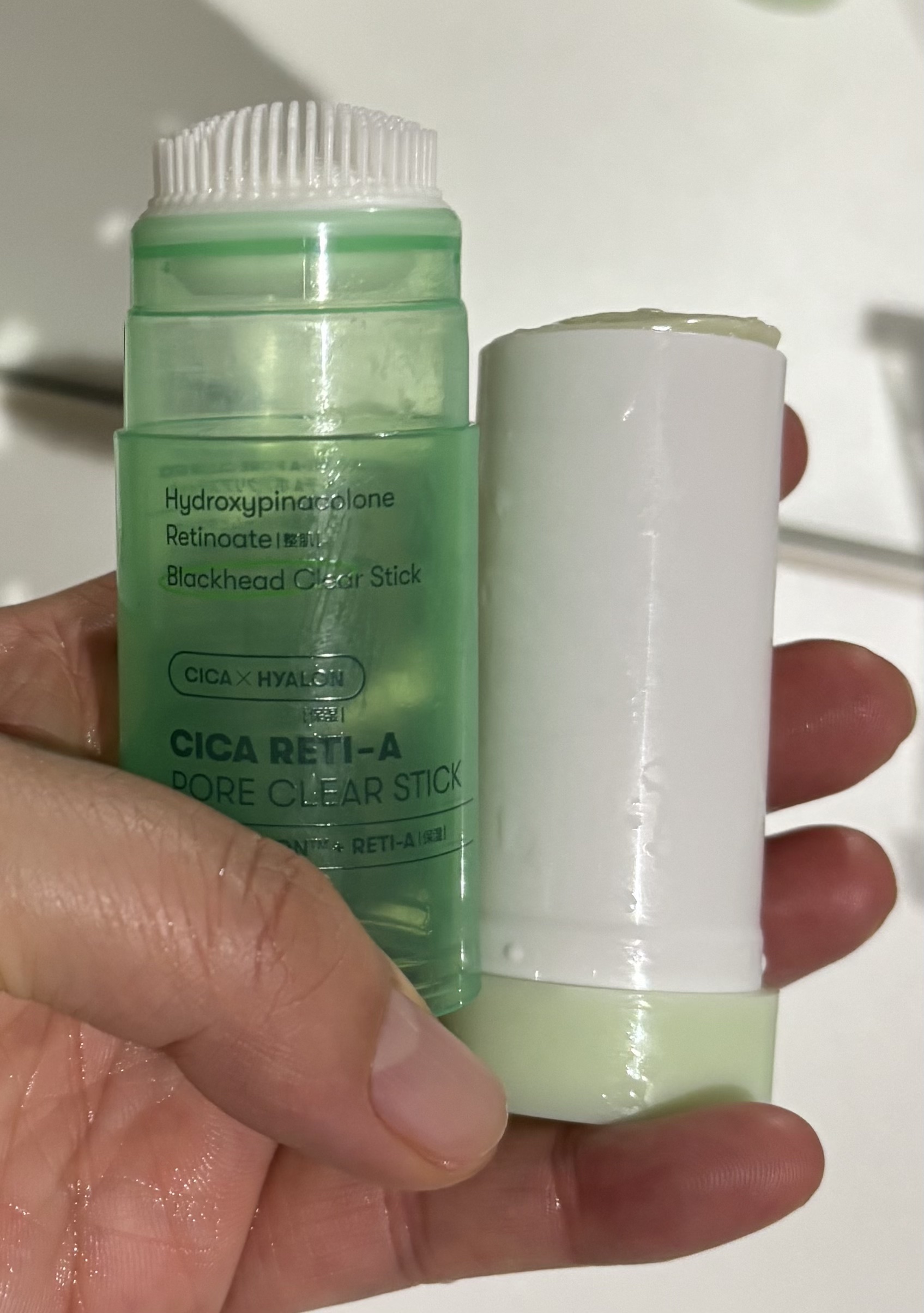 Rie Nakamuraのクチコミ「シカレチA  ポアクリアスティック

うーん🧐

コレどう表現したら良いんだろう…

匂いは少.....」（1枚目）