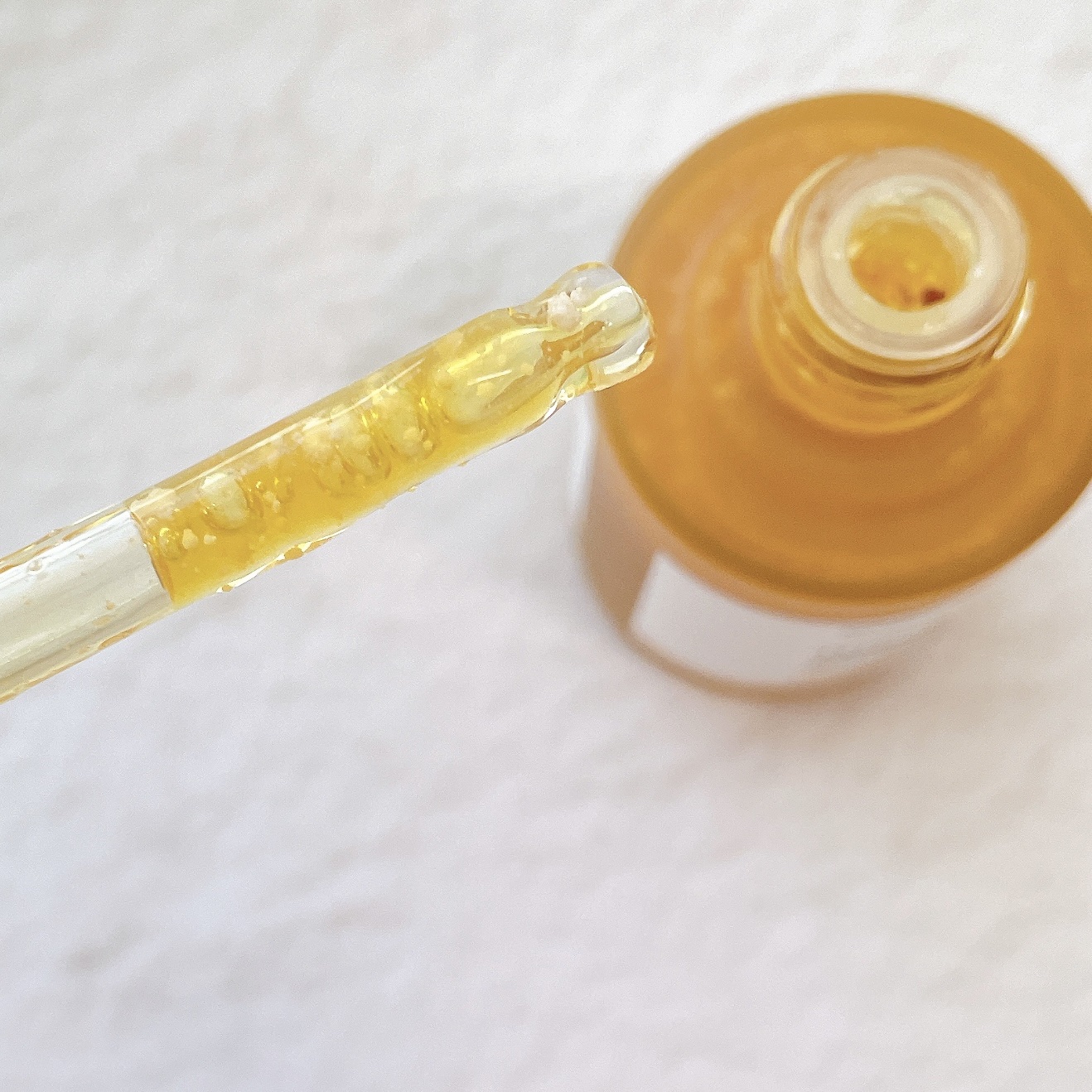 コウジ酸ビタナイアシンセラム/MEDICUBE/美容液を使ったクチコミ（3枚目）