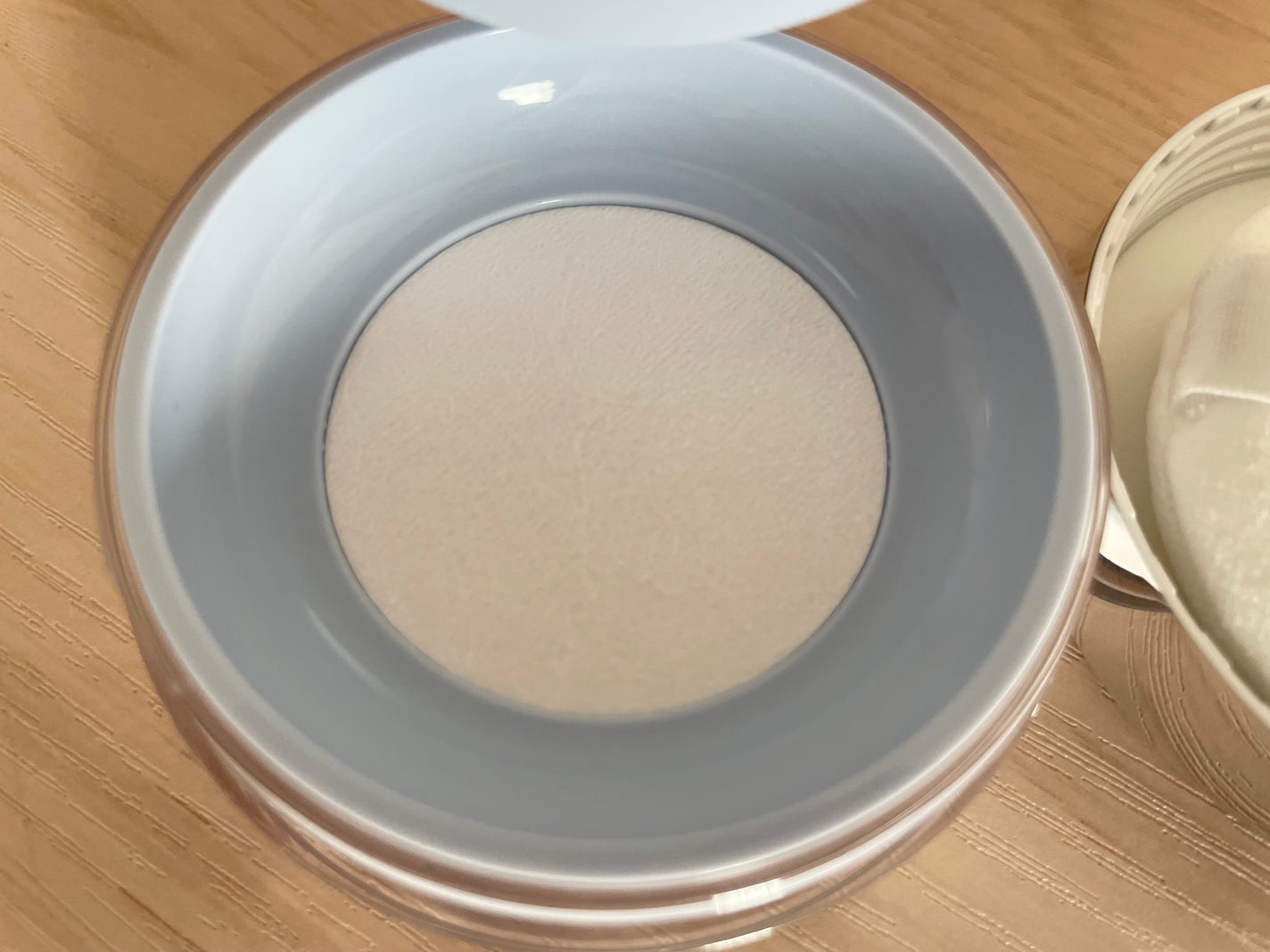 トランスルーセントセットエッセンシャルパウダー/TFIT/ルースパウダーを使ったクチコミ(6枚目)