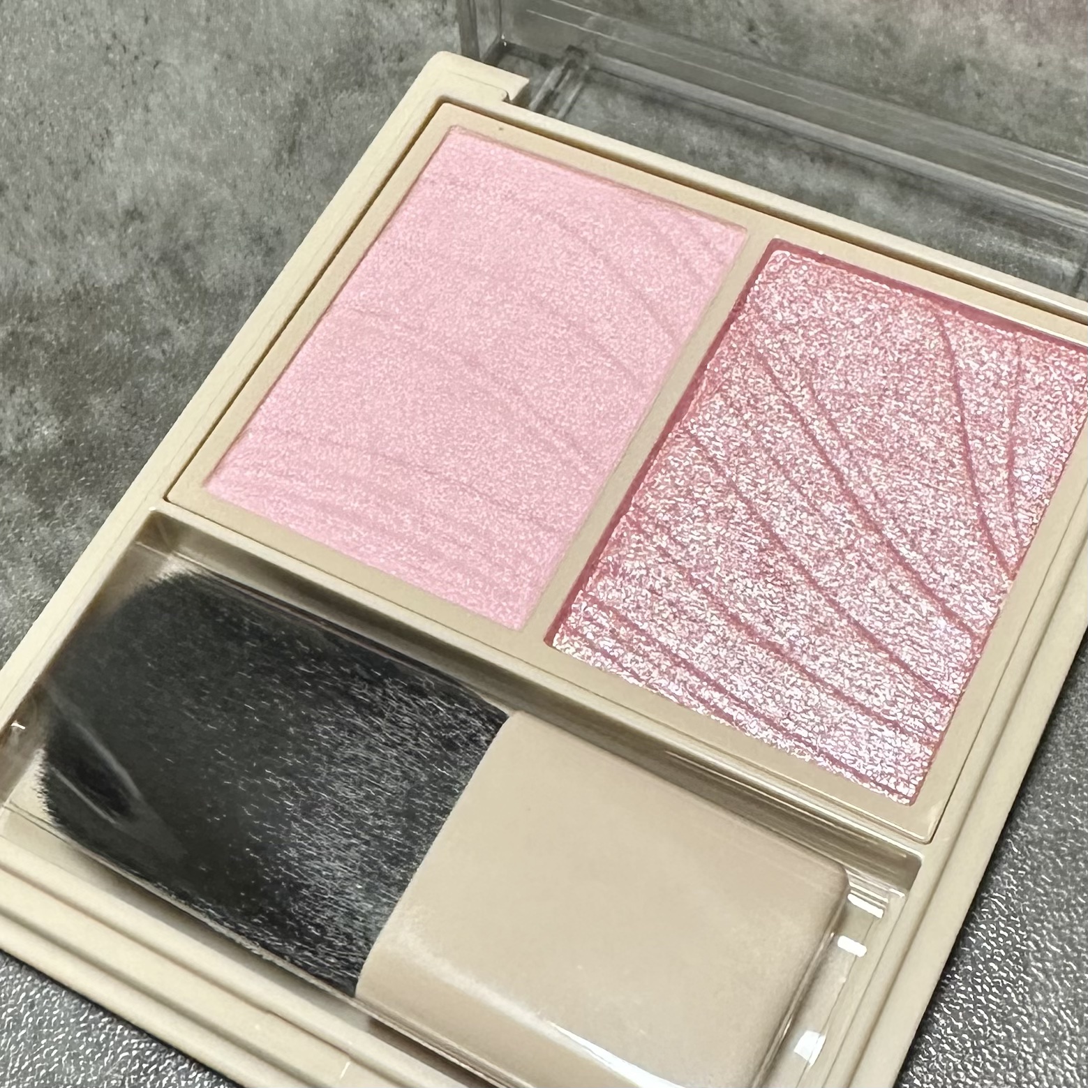 レイヤード フルリ チーク/Visée/パウダーチークを使ったクチコミ（2枚目）