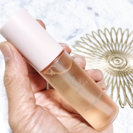 エッセンシャルセラム/emiru/美容液を使ったクチコミ(2枚目)