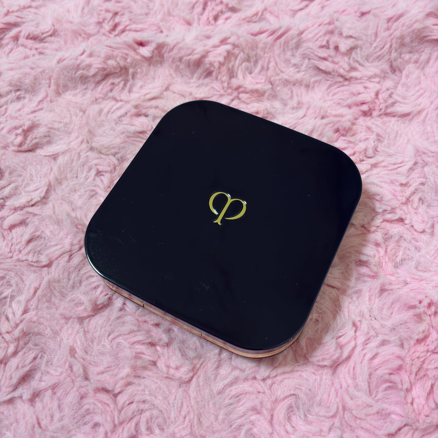 プードルコンパクトエサンシエルn/クレ・ド・ポー ボーテ/プレストパウダーを使ったクチコミ(1枚目)