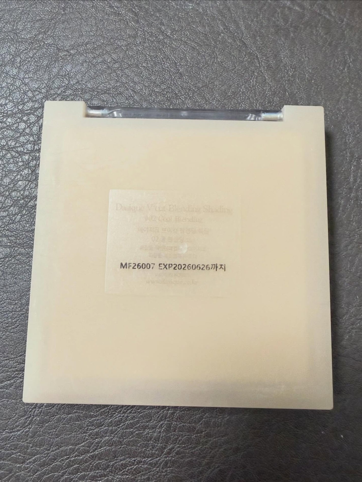 Vカットブレンディングシェーディング/dasique/シェーディングを使ったクチコミ(3枚目)