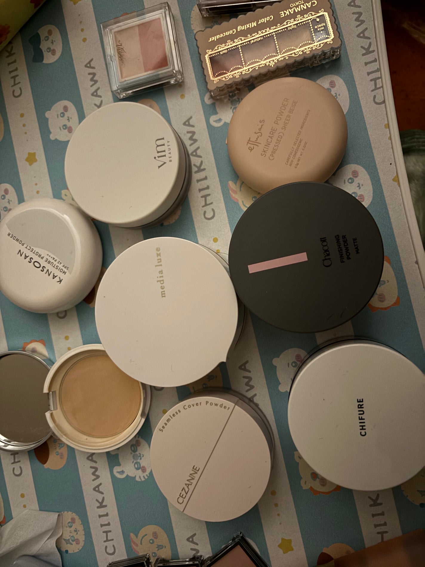 円埜もち on LIPS 「今持ってるコスメまとめたーの写真撮ったのがちょっと前なので現在..」(7枚目)