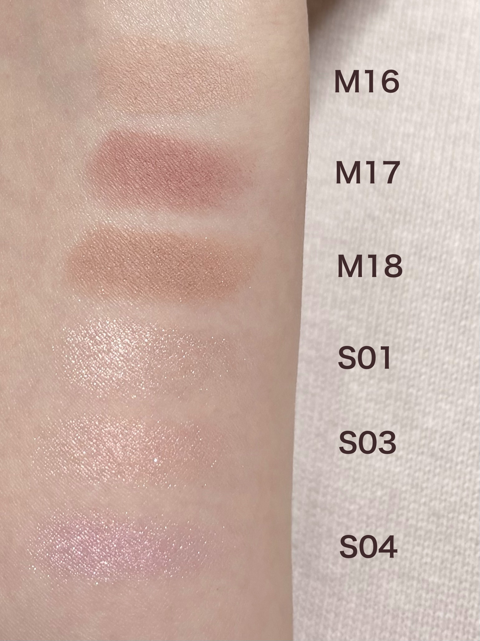 ハート ポケット シングル S01 お姉さん、涙袋になに塗りました？/PERIPERA/単色アイシャドウを使ったクチコミ（3枚目）