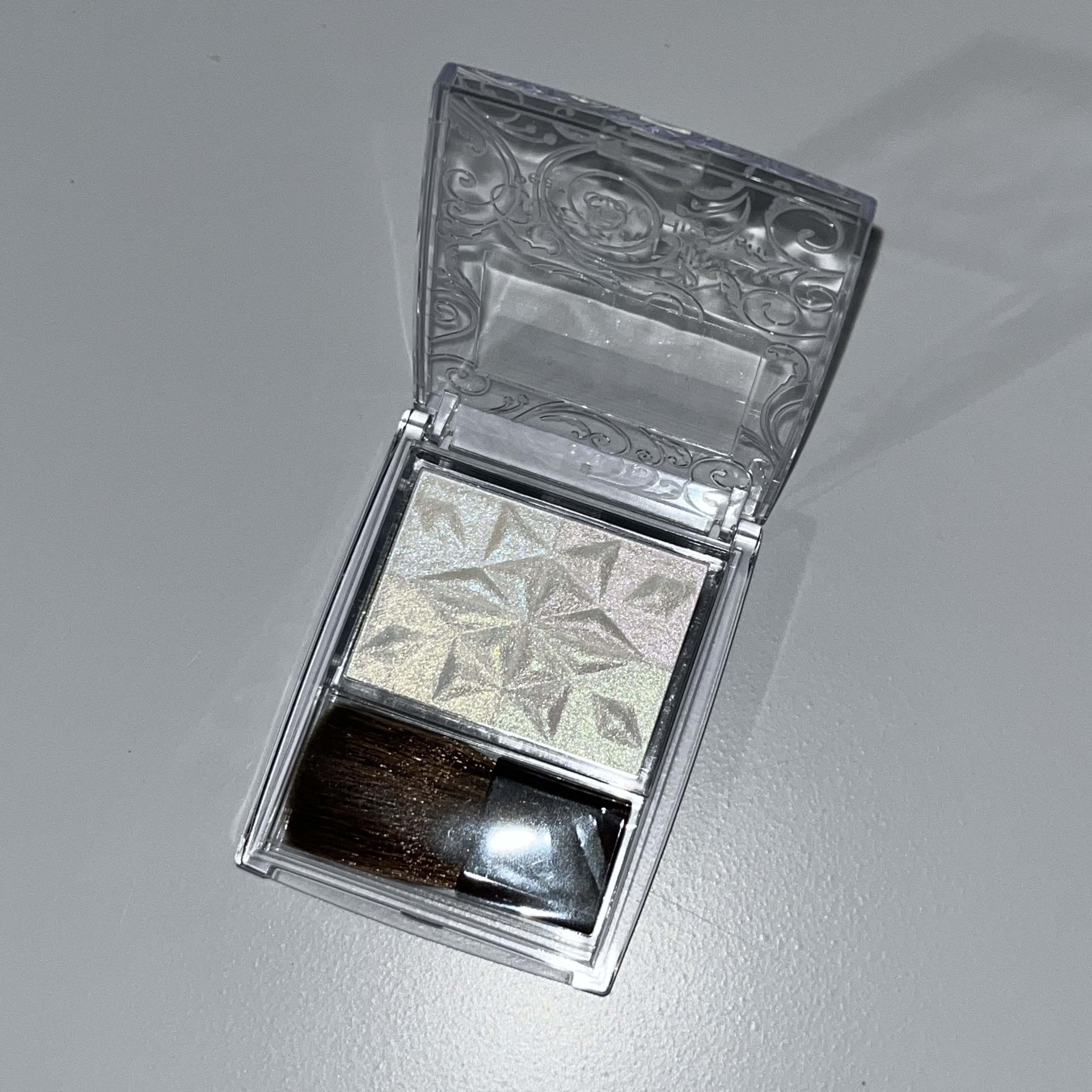 パールグロウハイライト　SP3/CEZANNE/ハイライトを使ったクチコミ（2枚目）