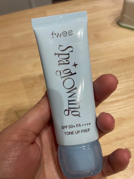 スパグロウUVトーンアップベース 02 リッチグロウ/fwee/化粧下地を使ったクチコミ(1枚目)