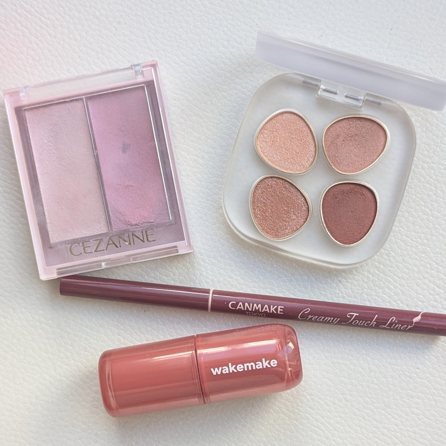 pafu8 on LIPS 「#今日のメイク#今日のコスメこんにちは🩷寒くなってきたので赤み..」(1枚目)