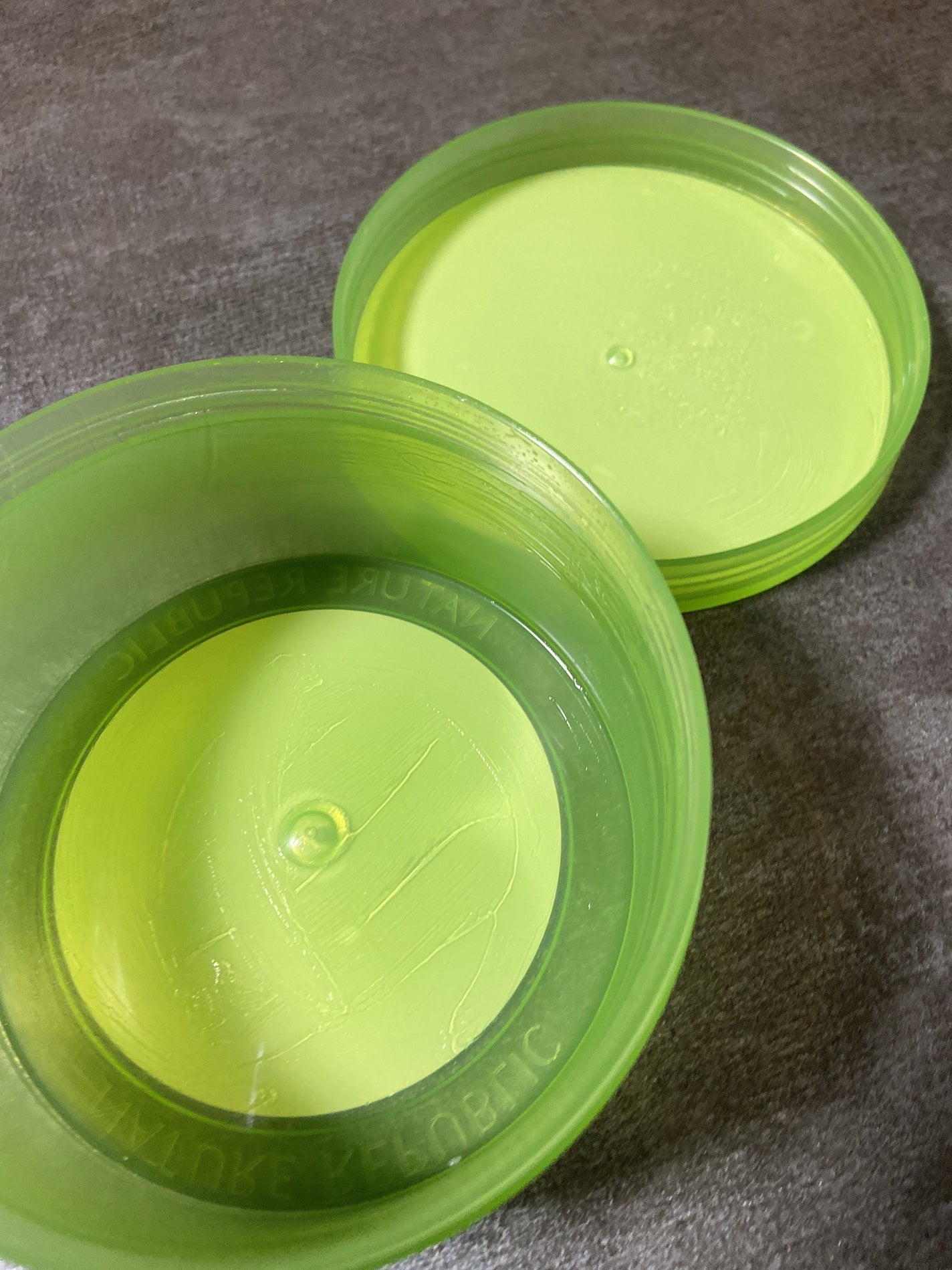 マイルド&モイスチャーアロエジェル/ネイチャーリパブリック/ボディローションを使ったクチコミ(2枚目)