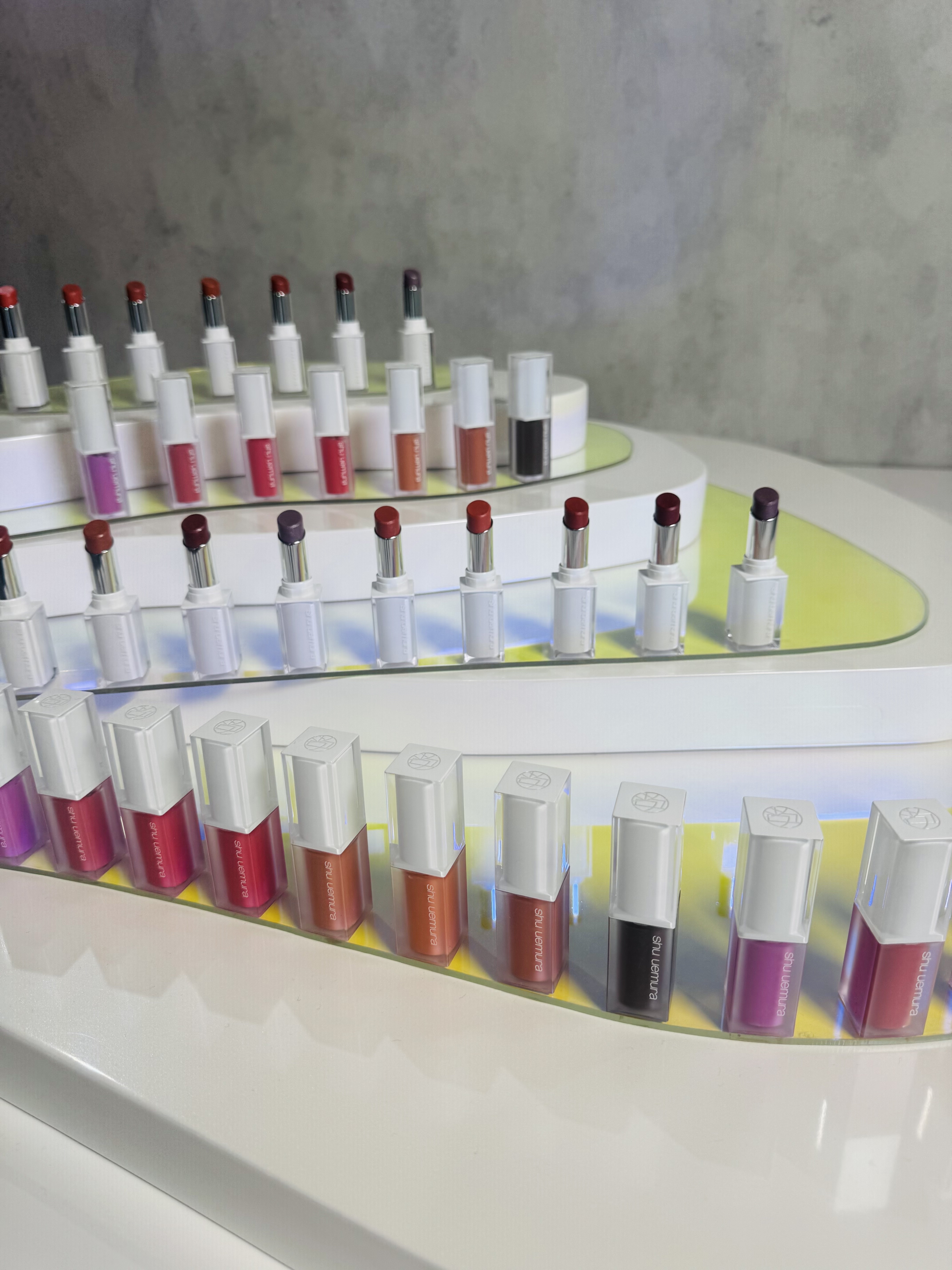 キヌケアグローアップ グリーム BG 938 G ルージュミラージュ/shu uemura/口紅を使ったクチコミ（3枚目）