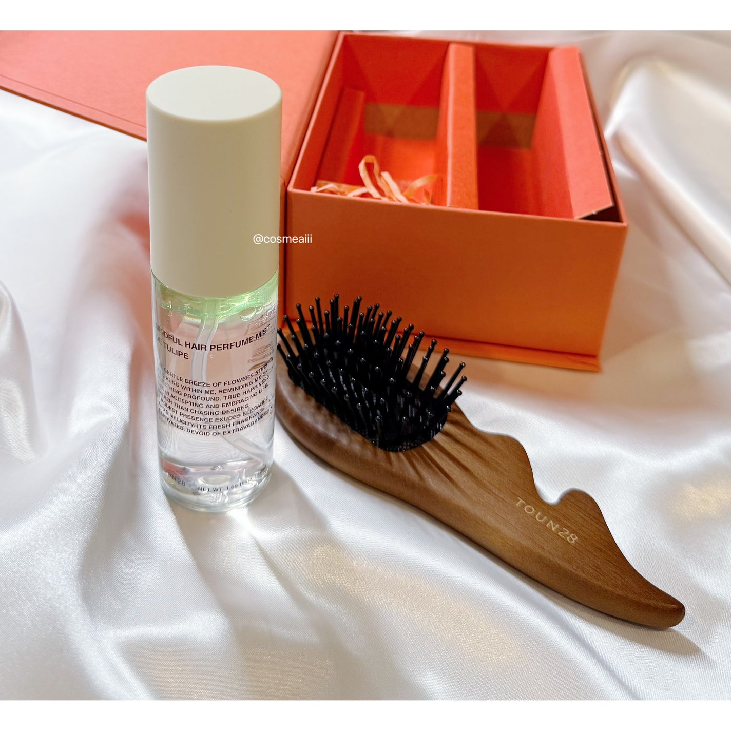 ヘアパフュームミスト ドゥチューリップ/TOUN28/ヘアミストを使ったクチコミ(4枚目)