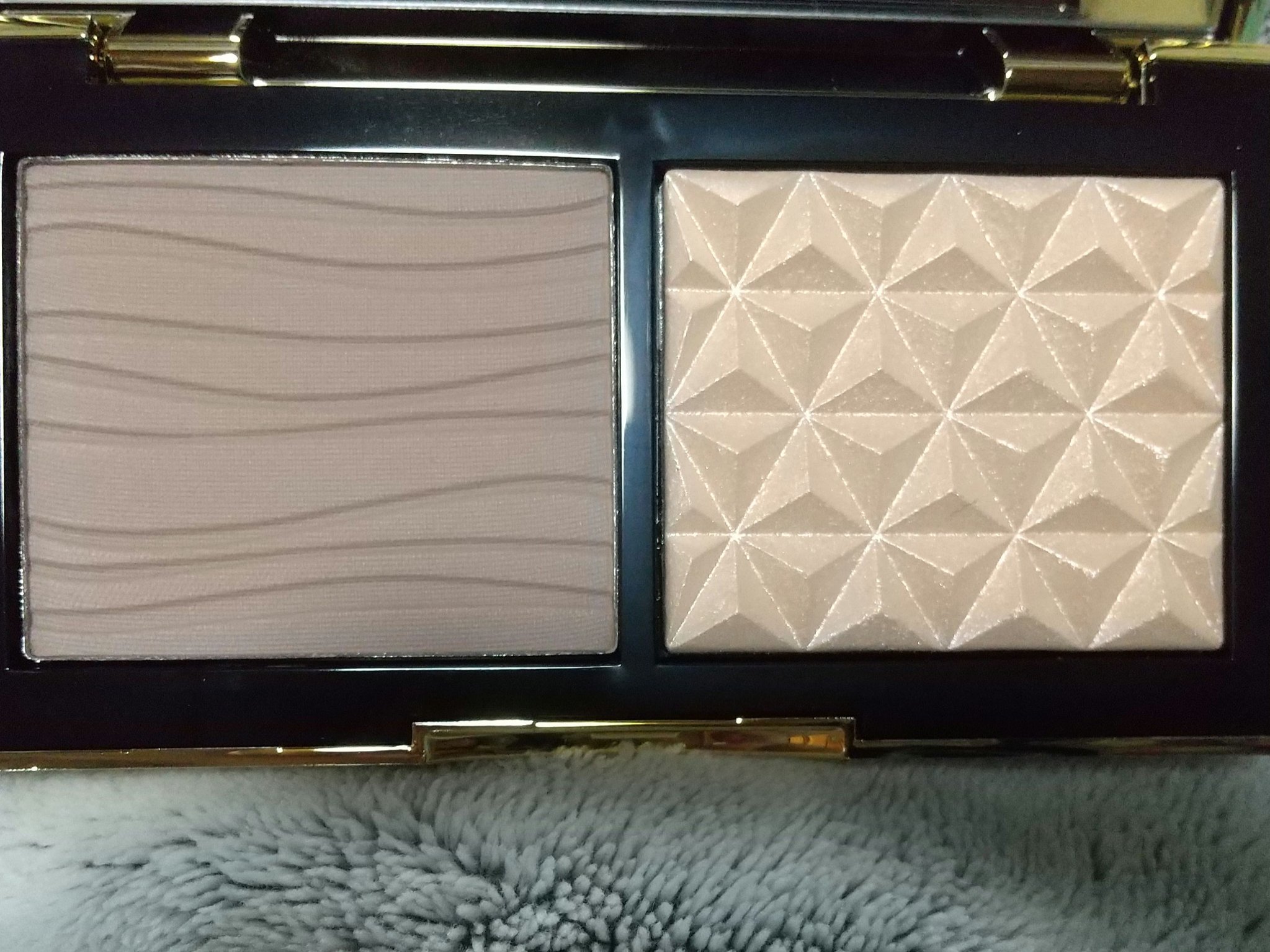 M・A・C スカルプト&グロウ デュオ ハイライト&コントアーパレットのクチコミ「【使った商品】スカルプト&グロウ デュオ ハイライト&コントアーパレット
【商品の特徴】ハイラ.....」（3枚目）