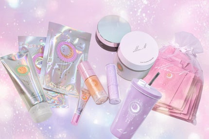 illuN illuN 2025 HOLIDAY SET