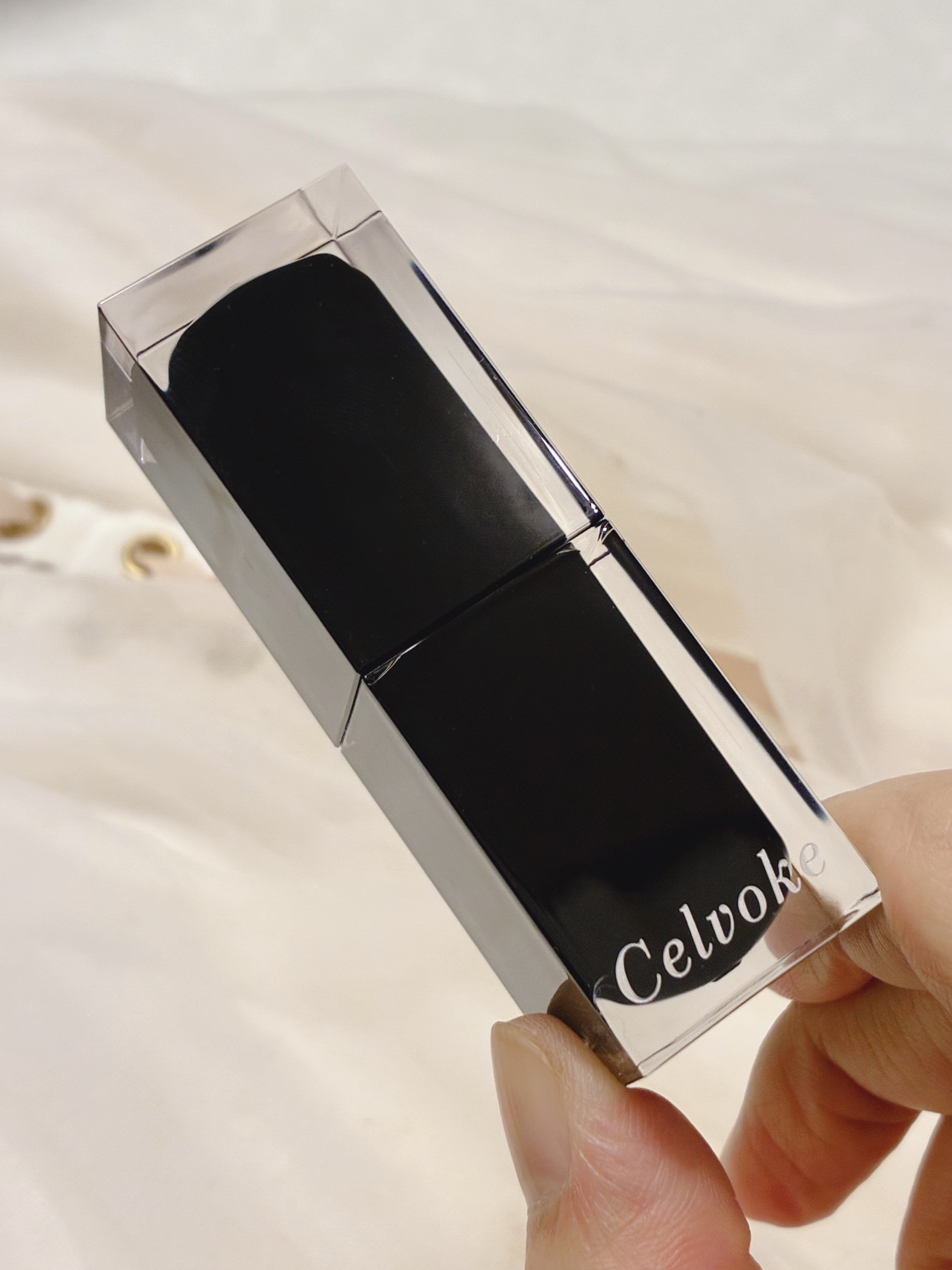 セルヴォーク ルージュ オー ミューテッドグロウ/Celvoke/口紅を使ったクチコミ（1枚目）