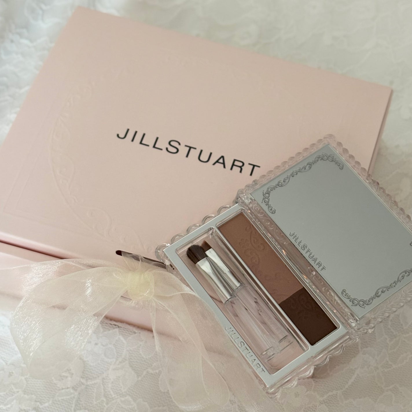 ジルスチュアート ブルームニュアンスブロウパレット/JILL STUART/パウダーアイブロウを使ったクチコミ(1枚目)