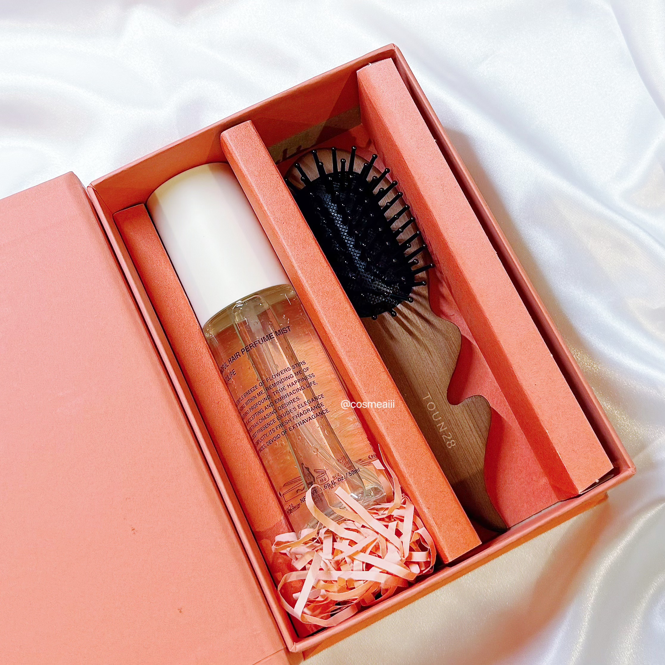 ヘアパフュームミスト ドゥチューリップ/TOUN28/ヘアミストを使ったクチコミ（3枚目）