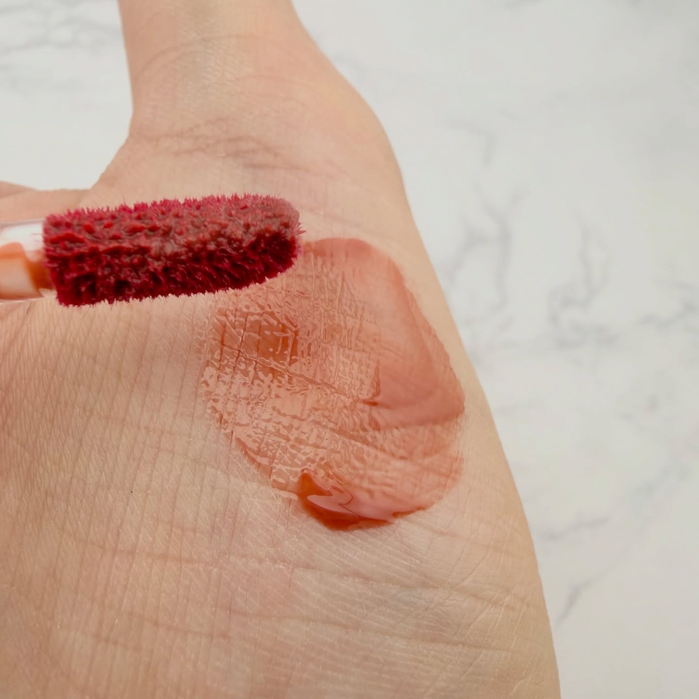 ラカ　マキシグレイヤーティント ＃616　メイプル/Laka/リップティントを使ったクチコミ（3枚目）