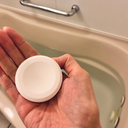 温泡 温泡 ボタニカルタイム 12錠入のクチコミ「ベルガモット、ローズマリー、ネロリ、オレンジの4種の香り入りのバスタブレット🛀
個人的に香り.....」(3枚目)