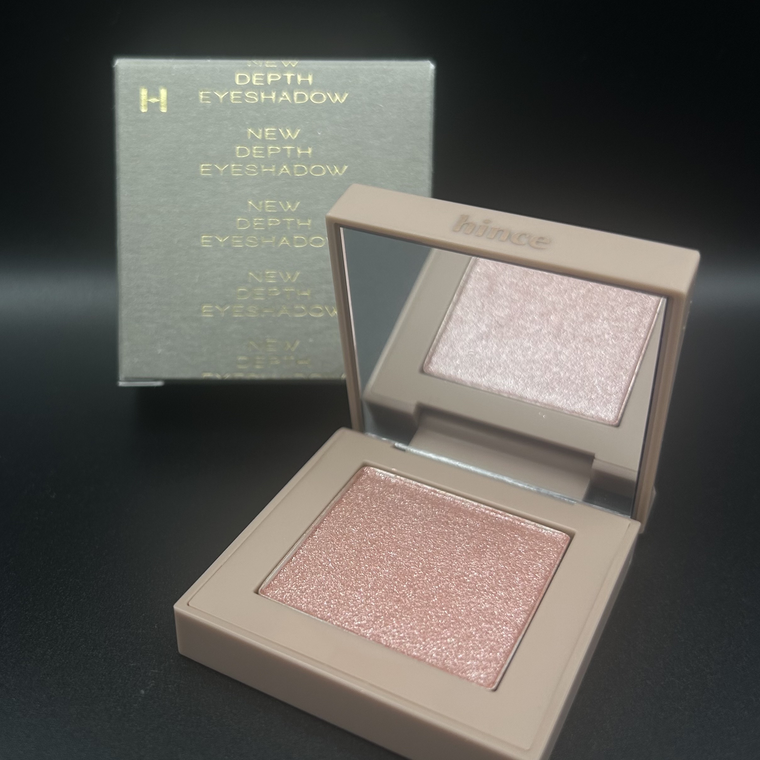 ニューデップスアイシャドウ/hince/単色アイシャドウを使ったクチコミ（1枚目）