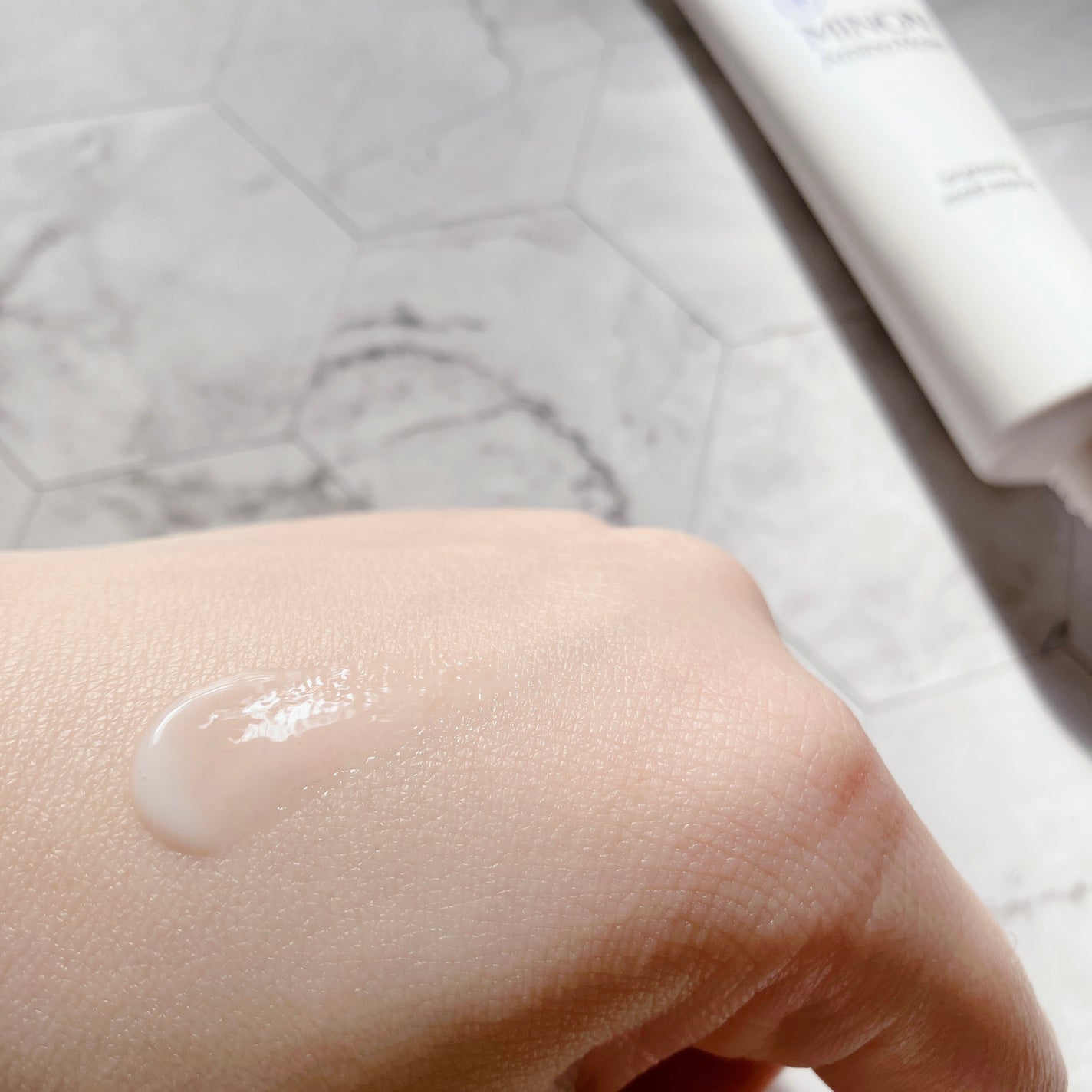 ミノン アミノモイスト ブライトニング モイストエッセンス/ミノン/美容液を使ったクチコミ(2枚目)