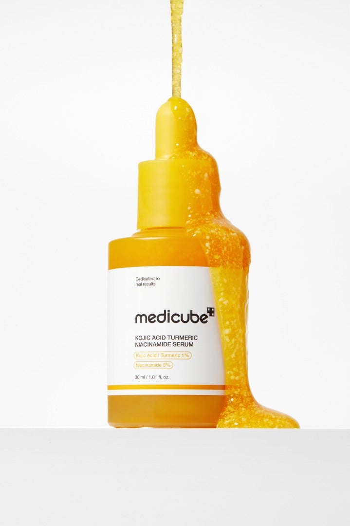 メディキューブ【新品未開封】美顔器➕️ヒアルロン酸セラム➕️コウジ酸セラム コウジ酸ビタナイアシンセラム | 30ml MEDICUBE | LIPS SHOPPING
