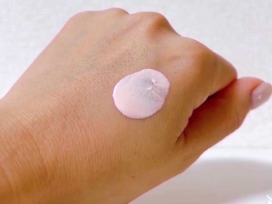 ジルスチュアート イルミネイティングジェム セラムブライマー リボンファッションショー/JILL STUART/化粧下地を使ったクチコミ(5枚目)