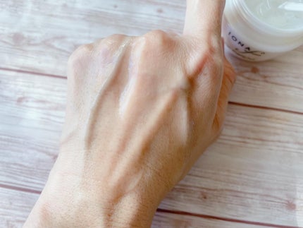 イオナエフナイトラッピングパック/ゼリア新薬工業/フェイスクリームを使ったクチコミ(4枚目)