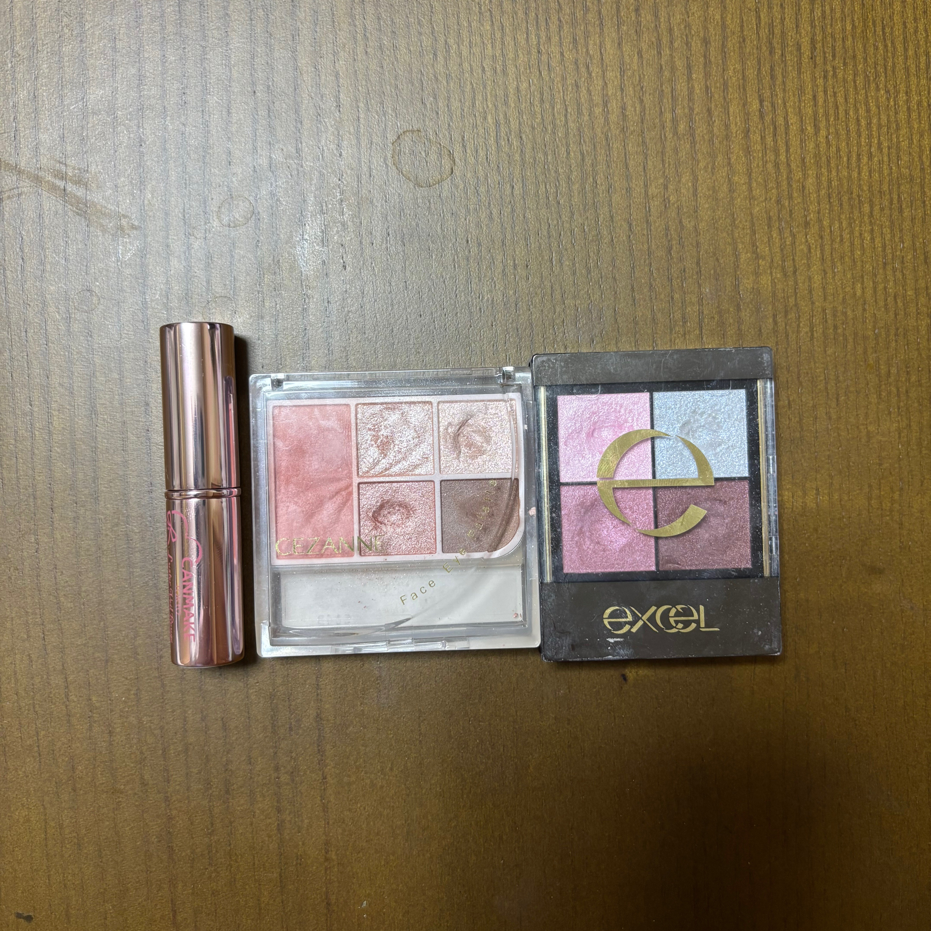 リアルクローズシャドウ/excel/アイシャドウパレットを使ったクチコミ（1枚目）