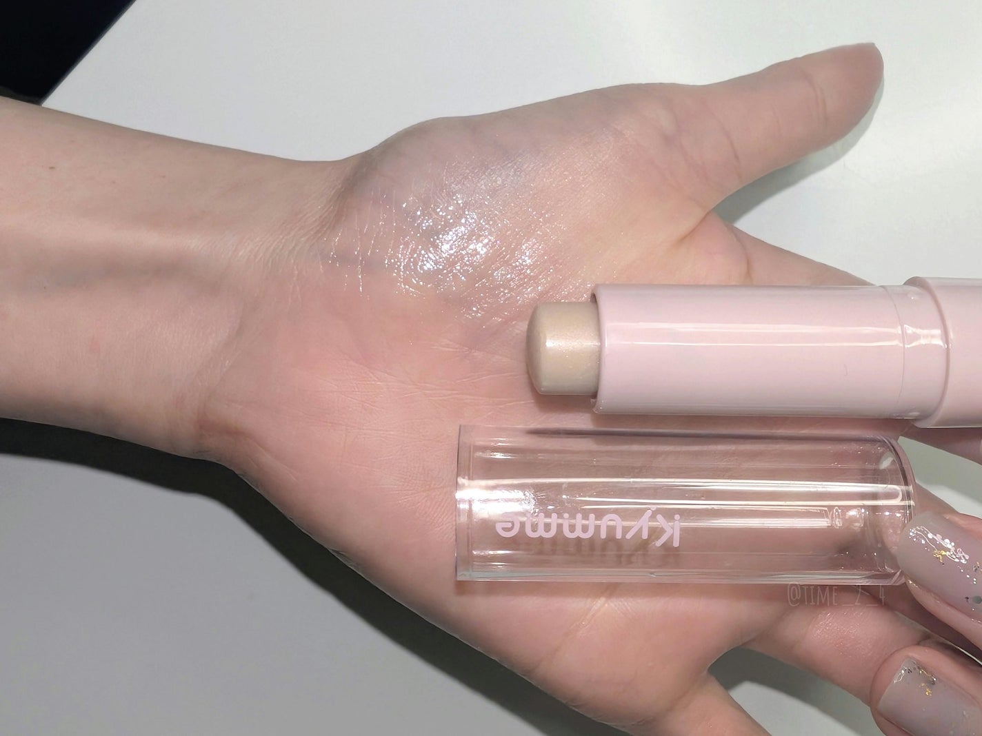 KM メロウスティックバーム/DAISO/スティックハイライトを使ったクチコミ(3枚目)