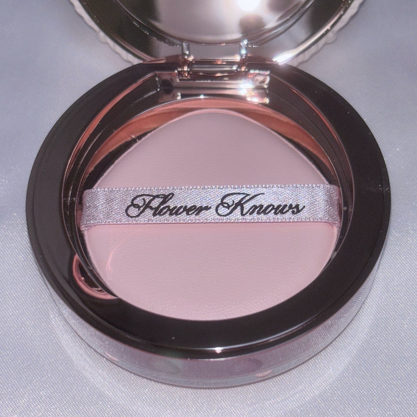 ストロベリーキューピッドコレクション プレストパウダー/FlowerKnows/プレストパウダーを使ったクチコミ(5枚目)