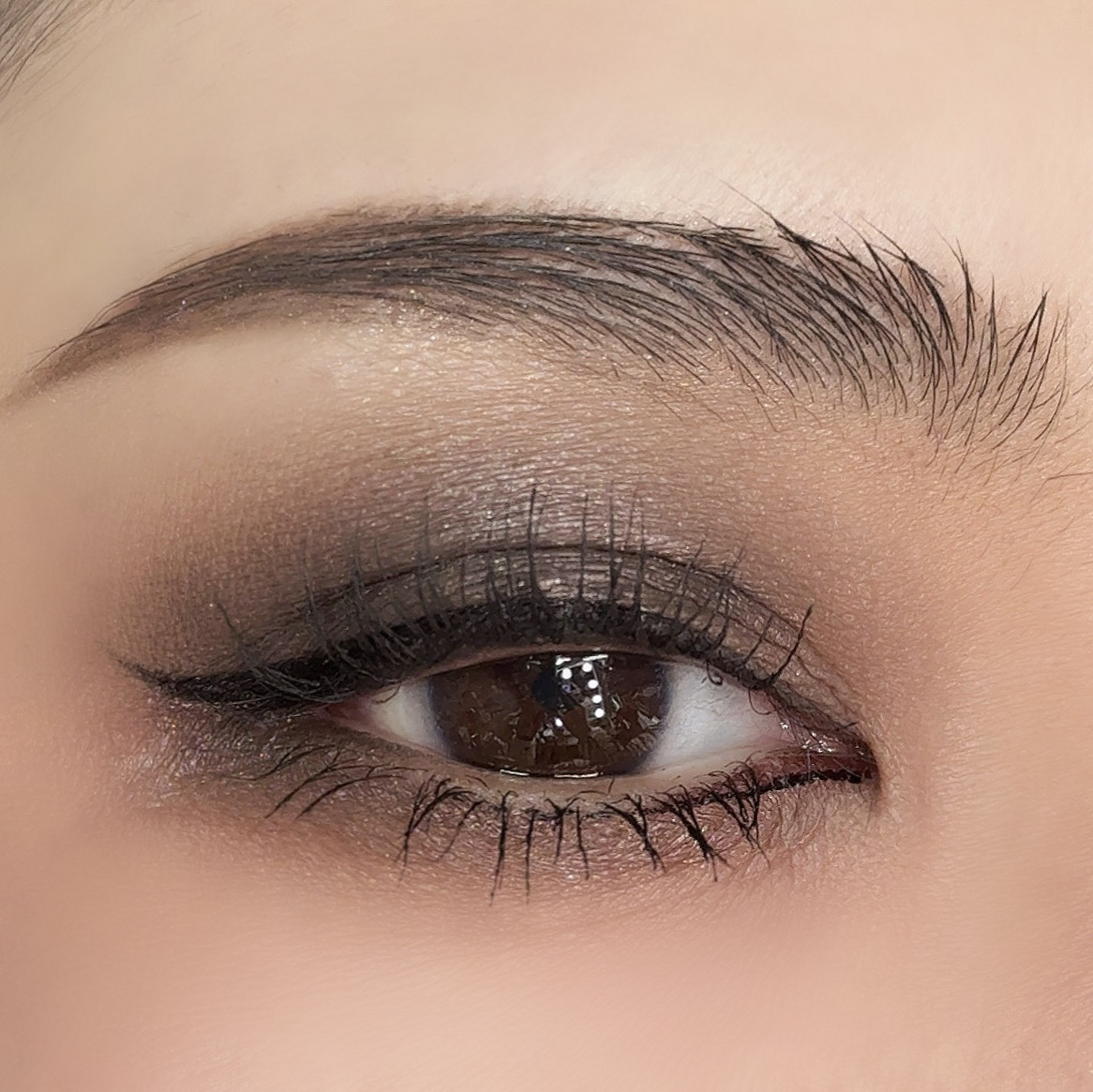 スモール アイシャドウ カーボン/M・A・C/単色アイシャドウを使ったクチコミ（3枚目）