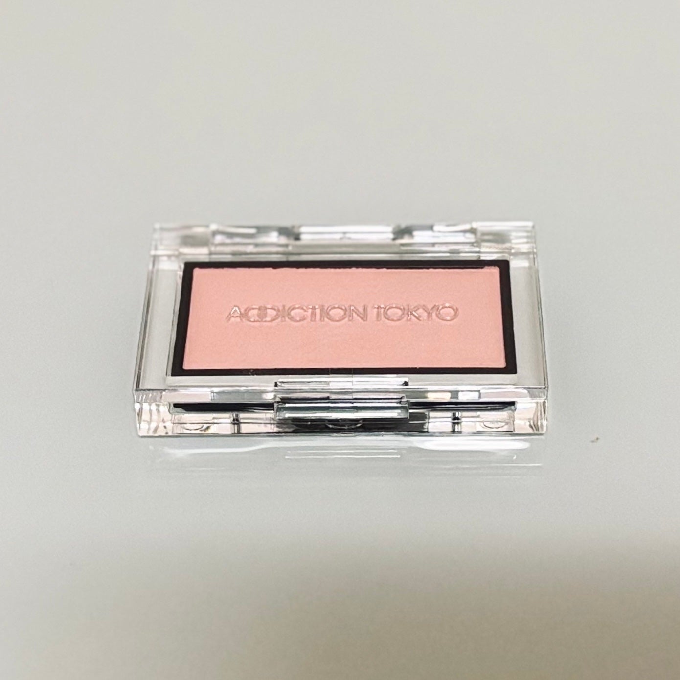 アディクション ザ ブラッシュ マット/ADDICTION/パウダーチークを使ったクチコミ(2枚目)