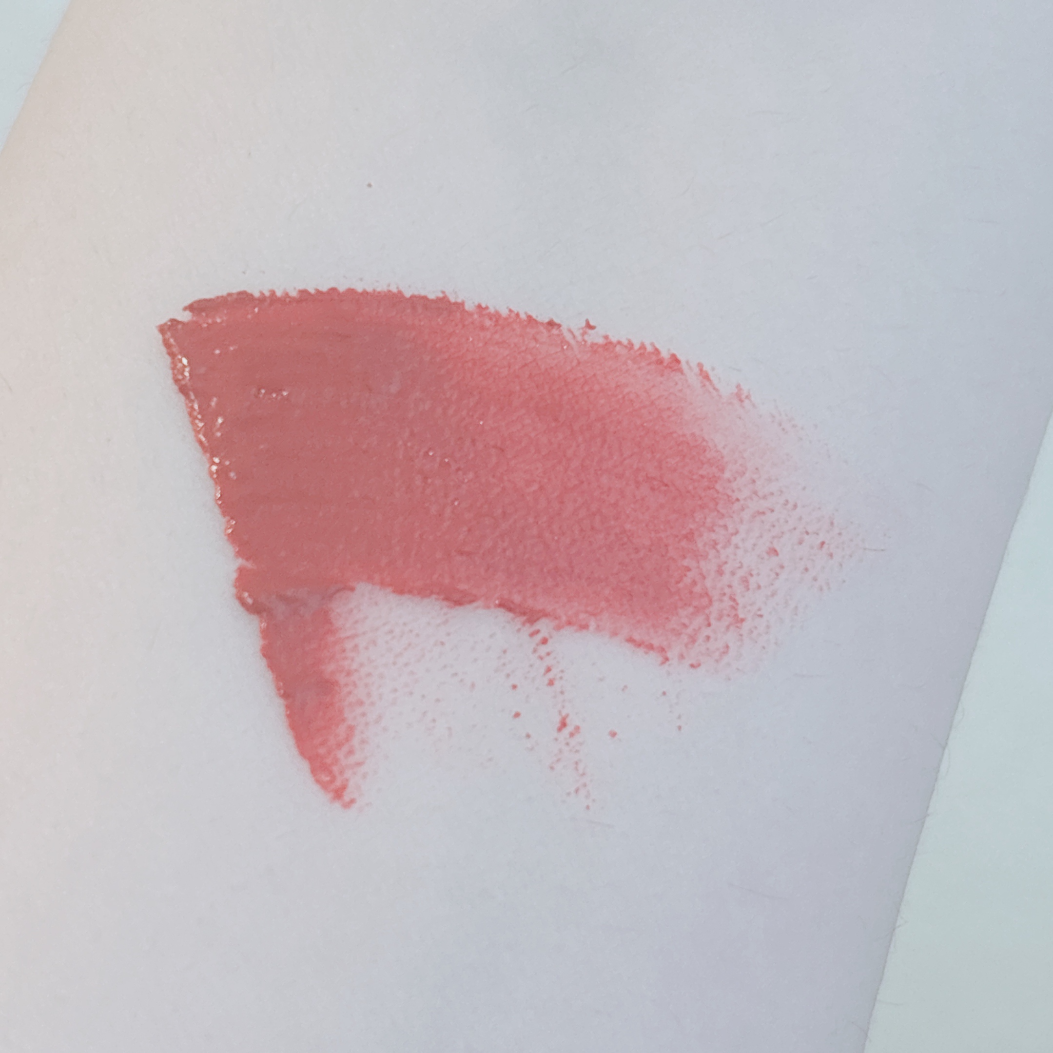 タトゥーベルベットティント #32 ロージア/フォレンコス/リップティントを使ったクチコミ（2枚目）