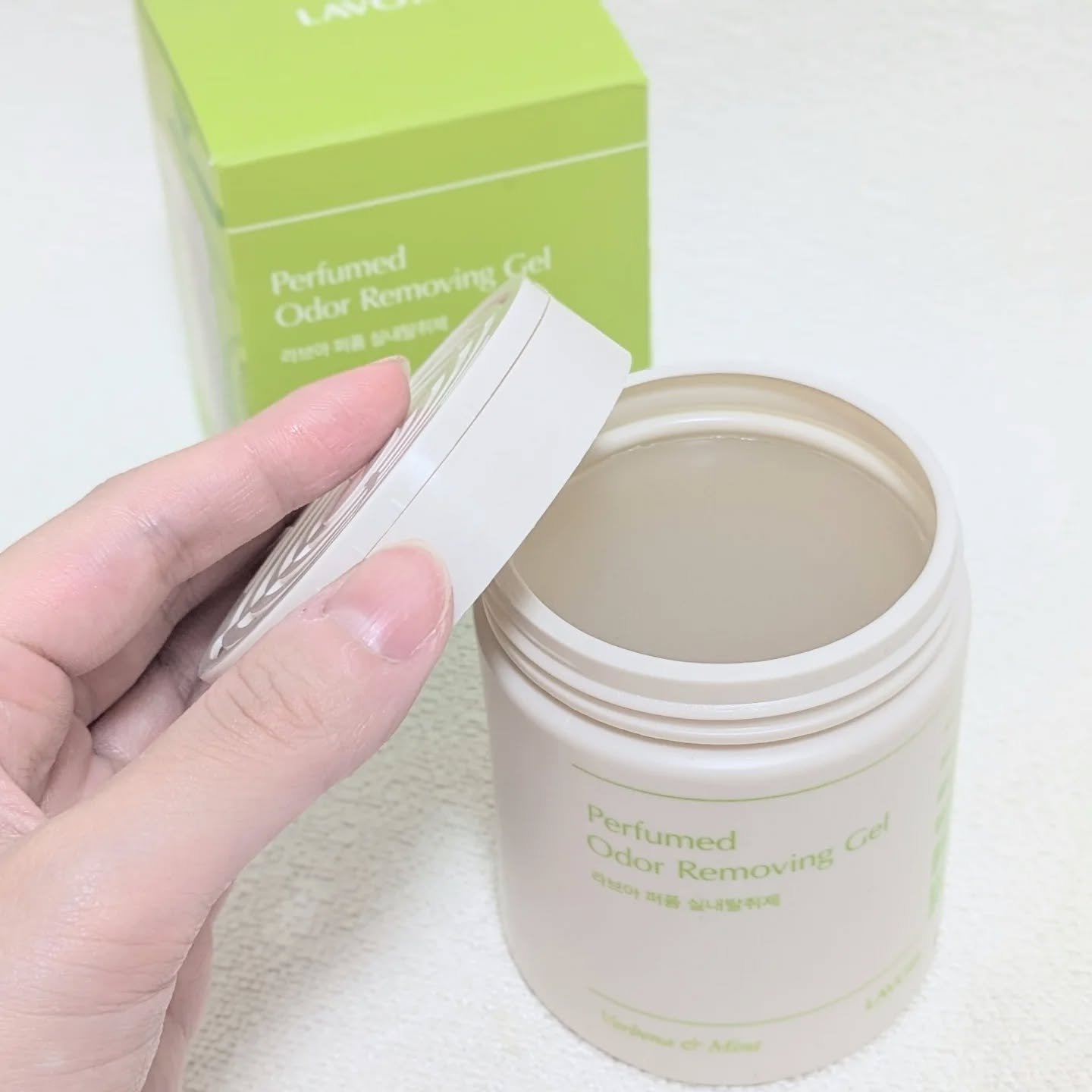 ジェルタイプ室内消臭剤/LAVOIR/ルームフレグランスを使ったクチコミ（2枚目）