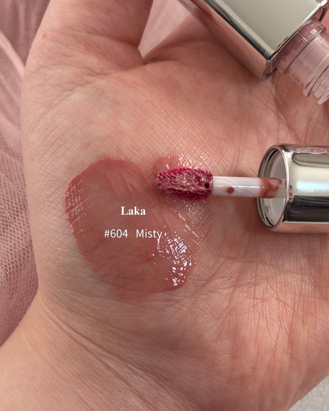 せな(大人かわいいを研究中) on LIPS 「Lakaからホリデー限定でMaxiGlayerTintm..」(2枚目)