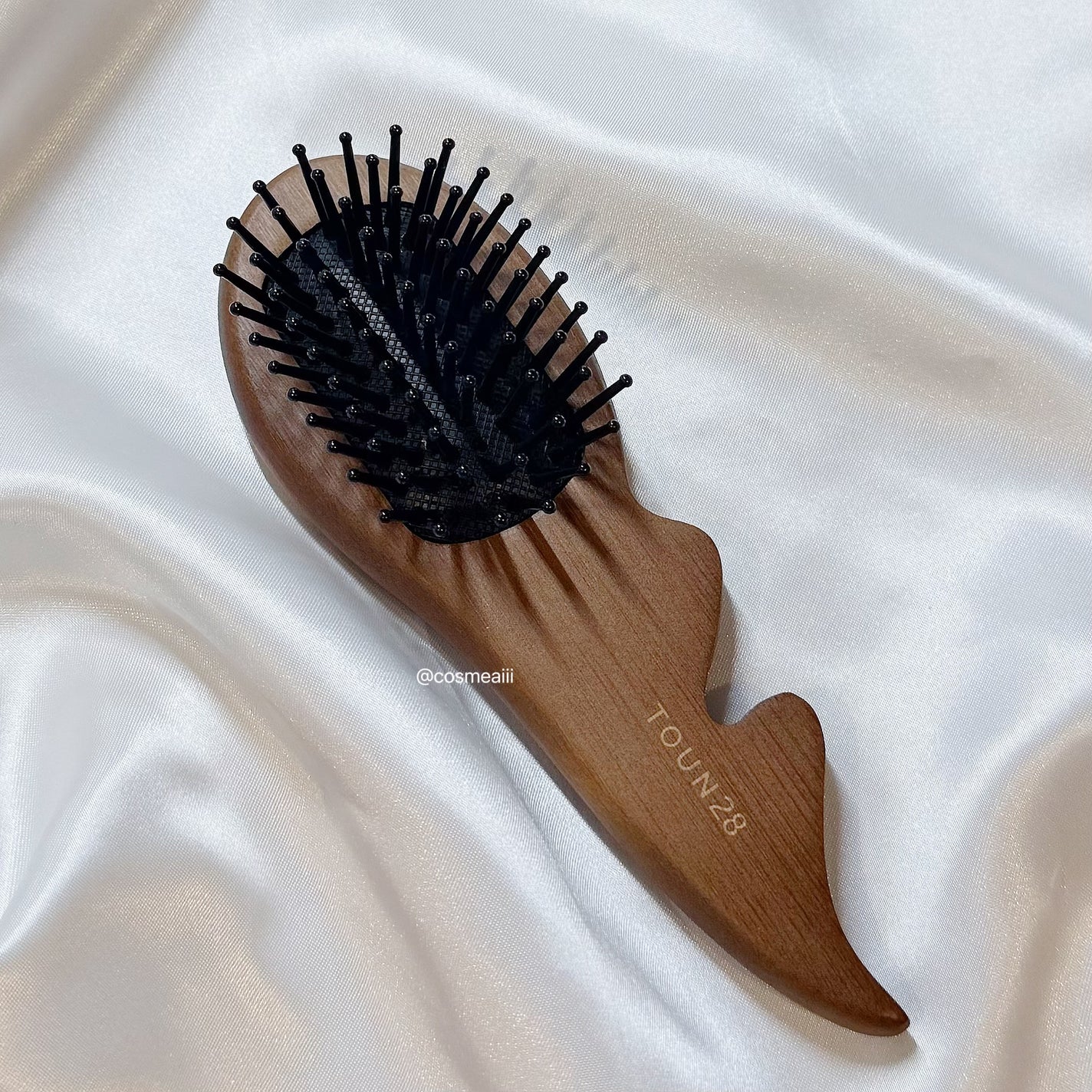 ヘアパフュームミスト ドゥチューリップ/TOUN28/ヘアミストを使ったクチコミ(8枚目)