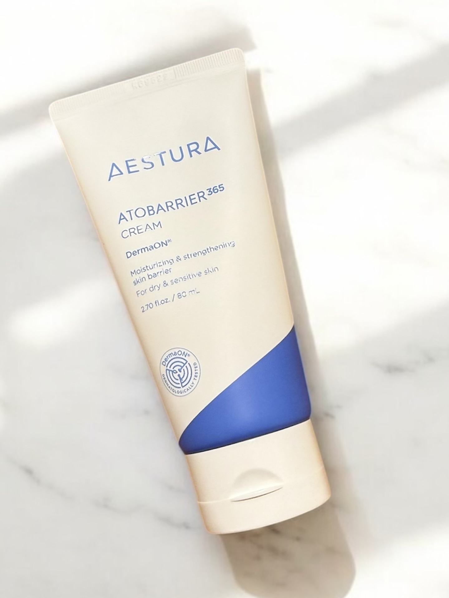 AESTURA 
アトバリア365 クリーム

40年の敏感肌研究から生まれたAESTURA独自のセラミド技術が詰め込まれたクリーム♡
つぶつぶのカプセルが見えるほどぎっしり…！

このカプセルが肌温度でじゅわっと溶けてセラミドが広がり、肌